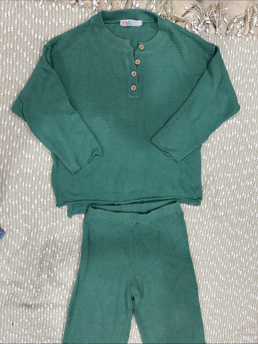 Cozy Women's Knit Pajama Set in Green